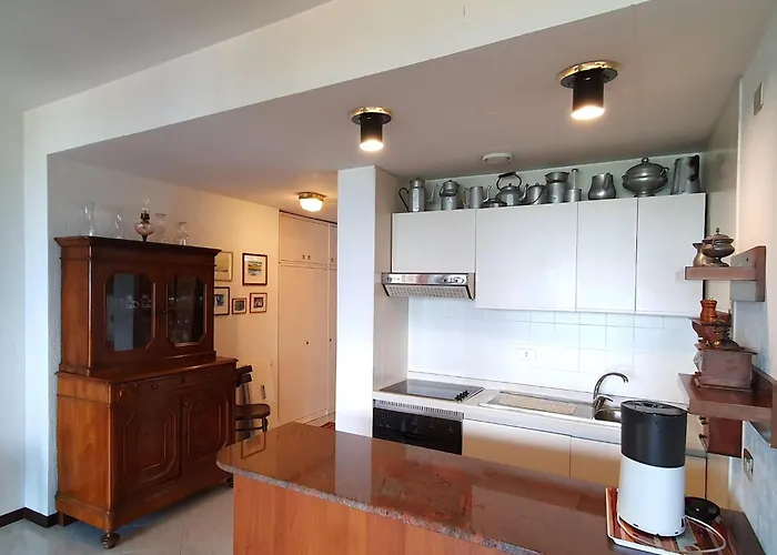 In With Maggiore Views Luino