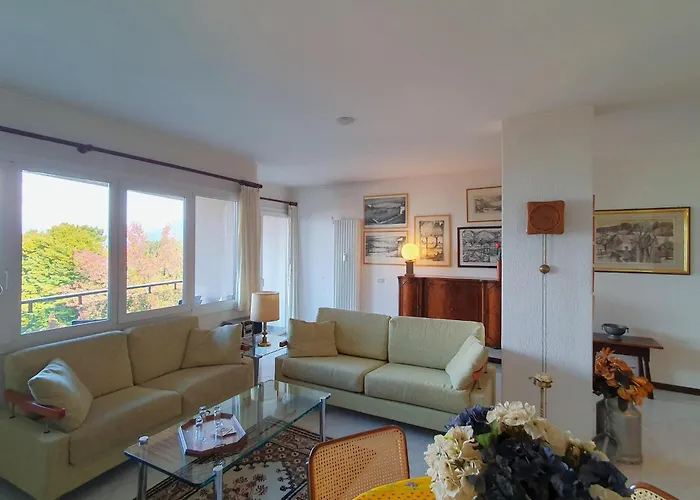 In With Maggiore Views * Luino