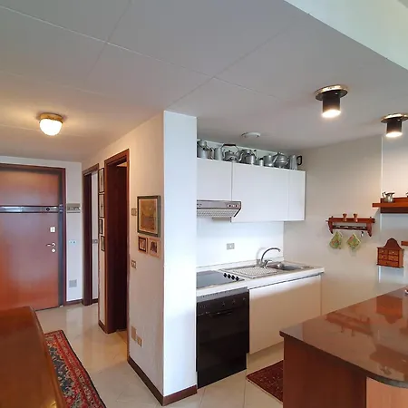 In With Maggiore Views Appartement *