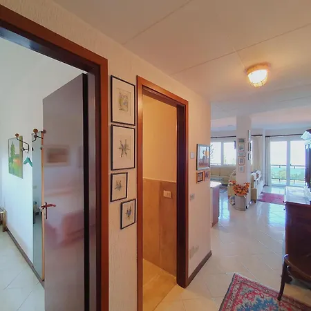 In With Maggiore Views Appartement *