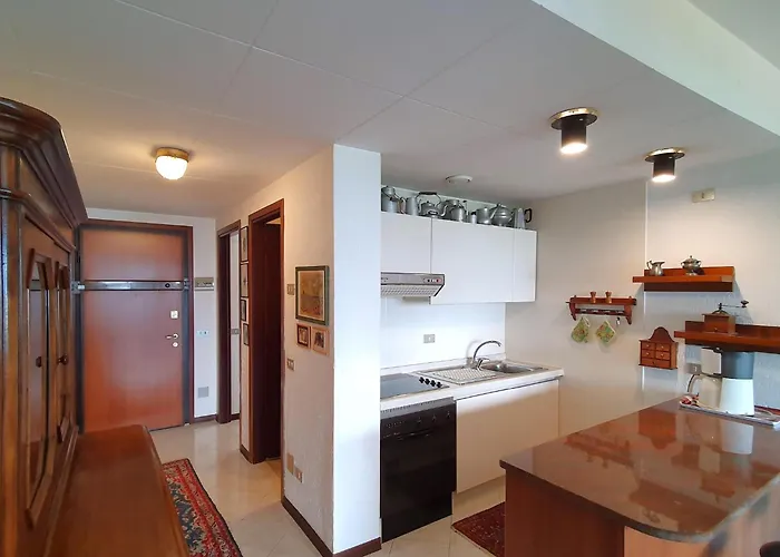 In With Maggiore Views Апартаменты *